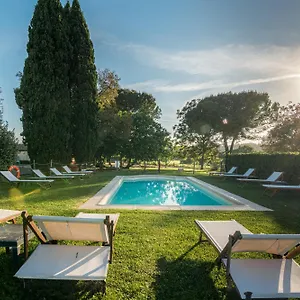 https://borgovera.it-tuscanyhotel.com